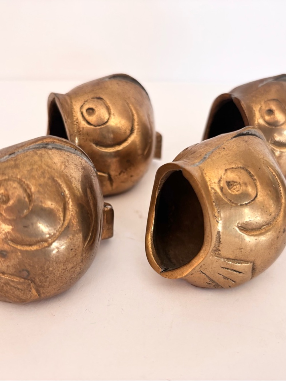 4 Vintage MCM Solid Brass Fish Ashtray Open Mouth Koi Retro Kitsch Decor Aged - Picture 3 of 11